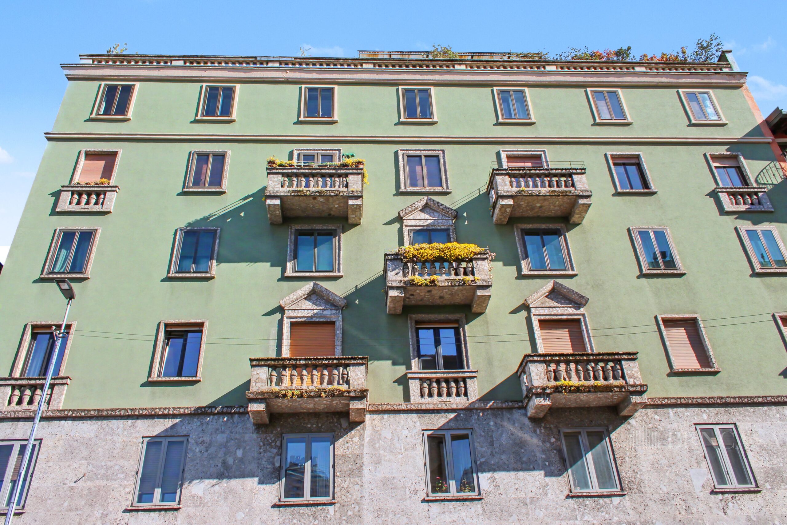 Milano Quadronno Vendesi Luminoso Quadrilocale